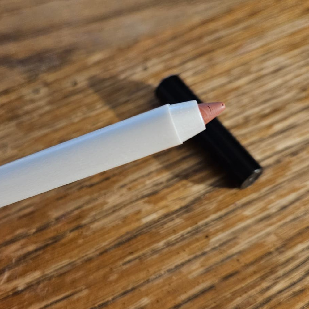 NEW! RealHer I Am Unstoppable Expert Advice Lip Liner